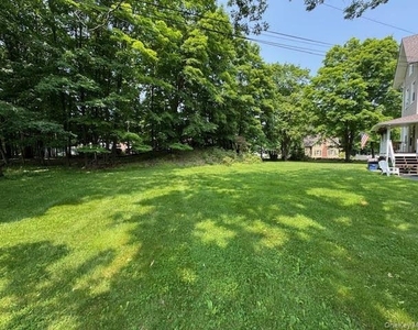 78 Duncan Avenue - Photo Thumbnail 36