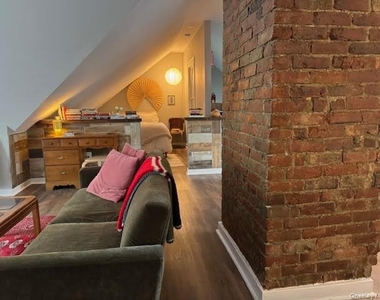 78 Duncan Avenue - Photo Thumbnail 31