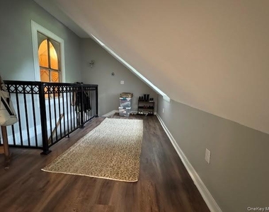 78 Duncan Avenue - Photo Thumbnail 21