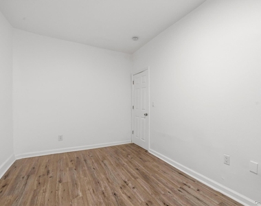 411 Liberty Street - Photo Thumbnail 20
