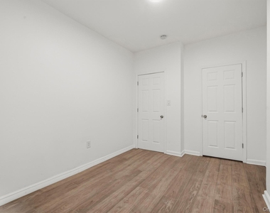 411 Liberty Street - Photo Thumbnail 18