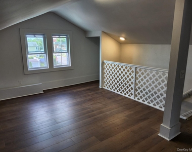 90 Hempstead Avenue - Photo Thumbnail 9