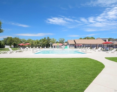 48 Pointe Cir S - Photo Thumbnail 22