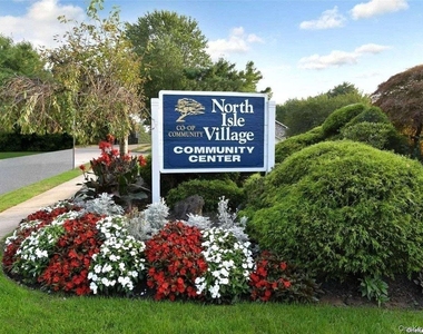 48 Pointe Cir S - Photo Thumbnail 29