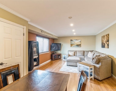 48 Pointe Cir S - Photo Thumbnail 11