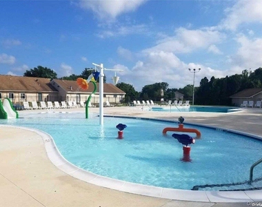 48 Pointe Cir S - Photo Thumbnail 21