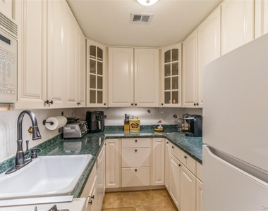 48 Pointe Cir S - Photo Thumbnail 14