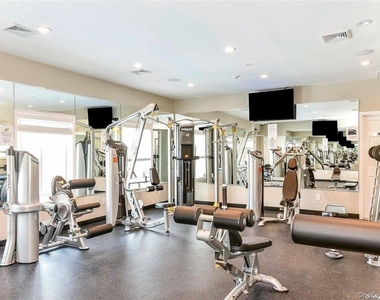 48 Pointe Cir S - Photo Thumbnail 27