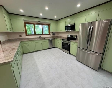 49 Chestnut Lane - Photo Thumbnail 14