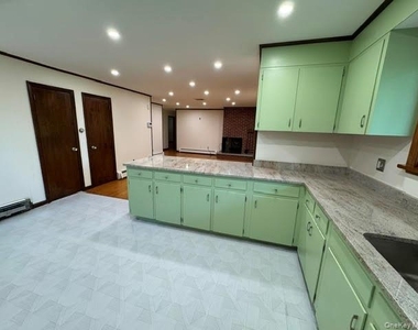 49 Chestnut Lane - Photo Thumbnail 16