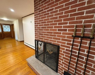 49 Chestnut Lane - Photo Thumbnail 8