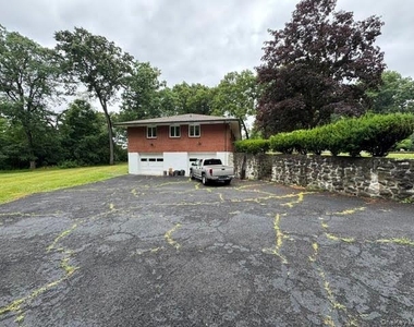 49 Chestnut Lane - Photo Thumbnail 45
