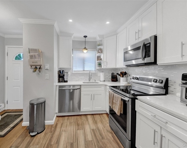 1901 Village Drive - Photo Thumbnail 14
