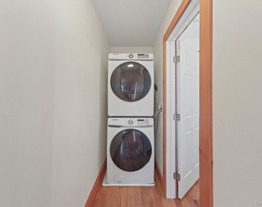 75 Albany Street - Photo Thumbnail 20