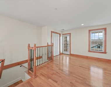 75 Albany Street - Photo Thumbnail 8