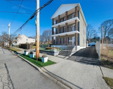 75 Albany Street - Photo Thumbnail 1