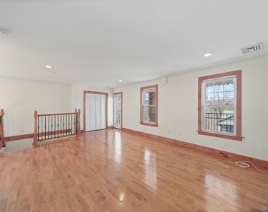 75 Albany Street - Photo Thumbnail 14
