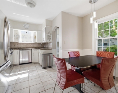 108 Muirfield Road - Photo Thumbnail 3