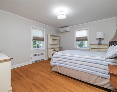 108 Muirfield Road - Photo Thumbnail 8