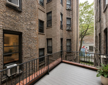 Stanton Street & ridge st - Photo Thumbnail 6