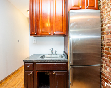 665 Central Ave - Photo Thumbnail 11