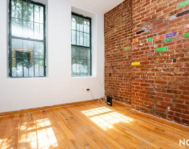 665 Central Ave - Photo Thumbnail 1