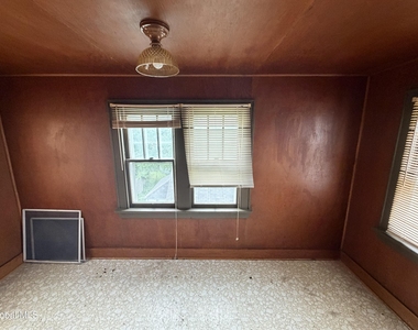 251 Church Street - Photo Thumbnail 8