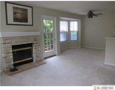 226 Blew Court - Photo Thumbnail 3