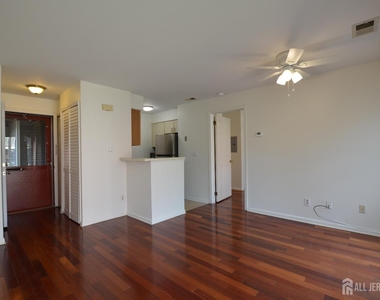 14 Lear Court - Photo Thumbnail 9