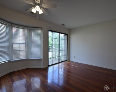 14 Lear Court - Photo Thumbnail 17