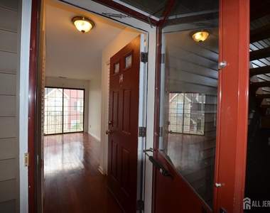 14 Lear Court - Photo Thumbnail 5