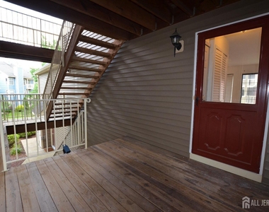 14 Lear Court - Photo Thumbnail 4