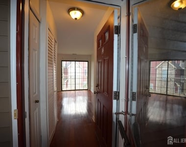 14 Lear Court - Photo Thumbnail 6