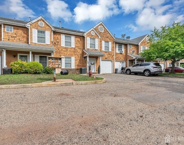 19 Delavan Court - Photo Thumbnail 32