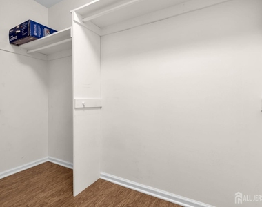 19 Delavan Court - Photo Thumbnail 26