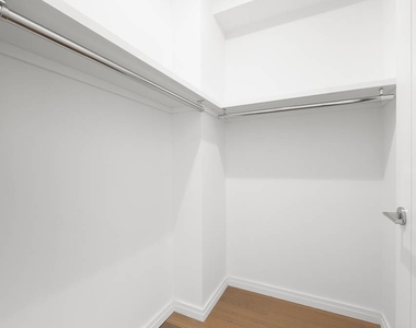 111 W 56th Street - Photo Thumbnail 5