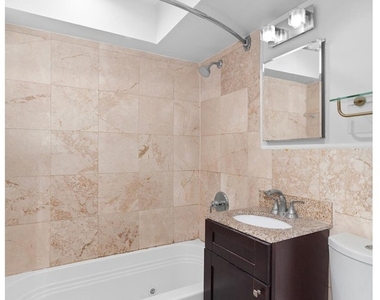 32 Hamilton Terrace - Photo Thumbnail 6