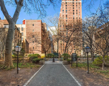 25 Tudor City Place - Photo Thumbnail 6