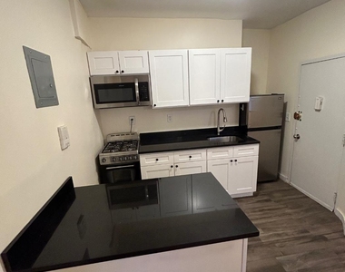 75 Lexington Avenue - Photo Thumbnail 7