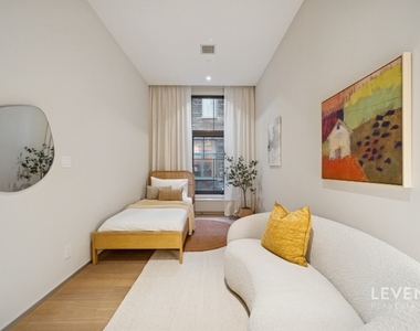 55 Warren Street - Photo Thumbnail 19
