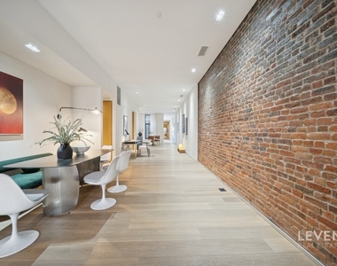 55 Warren Street - Photo Thumbnail 5