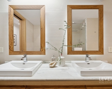 55 Warren Street - Photo Thumbnail 22
