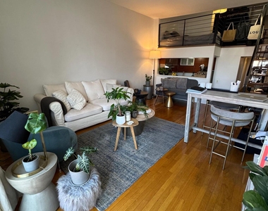184 Thompson Street - Photo Thumbnail 1