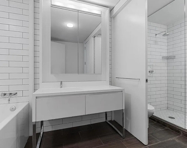 15 William Street - Photo Thumbnail 5