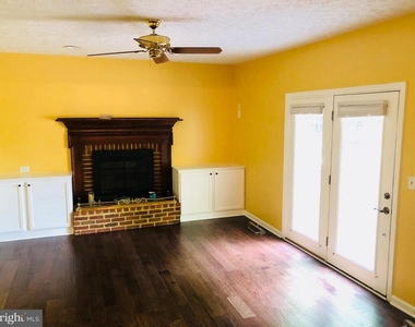 2021 State Room Drive - Photo Thumbnail 6