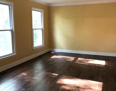 2021 State Room Drive - Photo Thumbnail 9