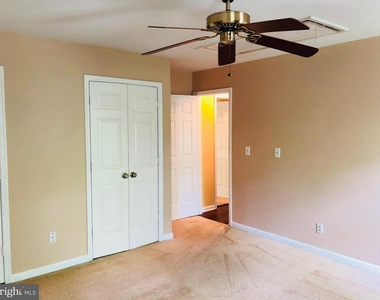 2021 State Room Drive - Photo Thumbnail 23