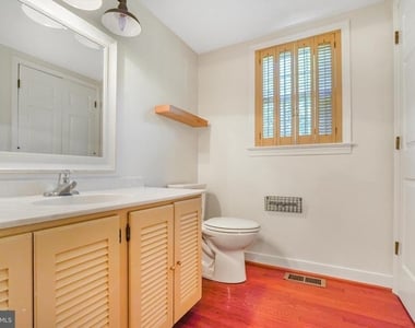 629 Lancaster Street - Photo Thumbnail 26