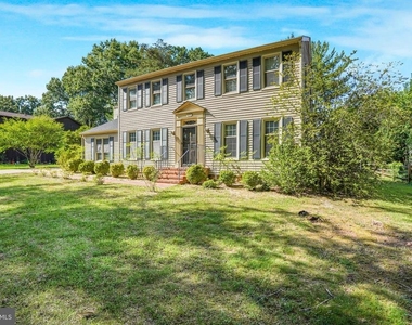 629 Lancaster Street - Photo Thumbnail 2