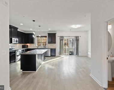 14766 Malloy Court - Photo Thumbnail 10